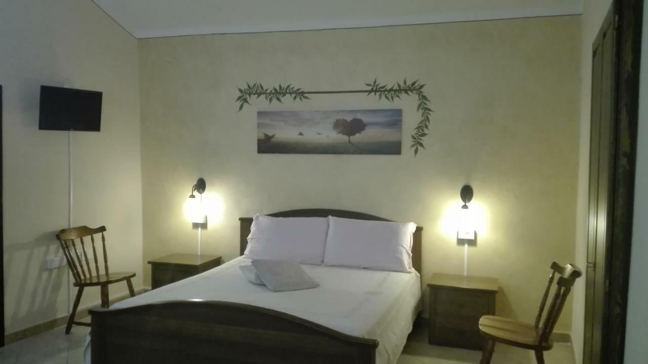 Telti Agriturismo Monte Pino מראה חיצוני תמונה